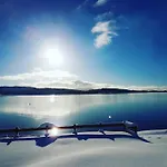 Hébergement de vacances Off-the-grid On The Island Of Senja In Northern Norway Brygghaugen