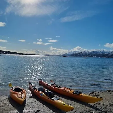 Дом отдыха Off-the-grid On The Island Of Senja In Northern Norway *