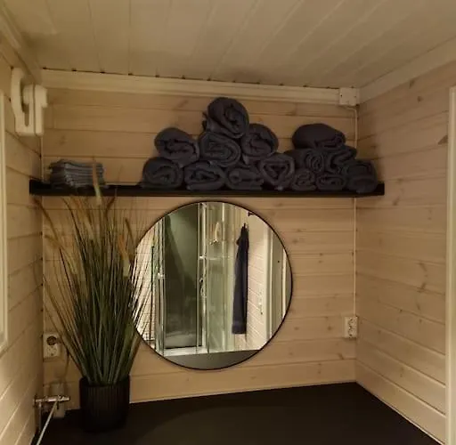 Ferienhaus Off-the-grid On The Island Of Senja In Northern Norway Brygghaugen